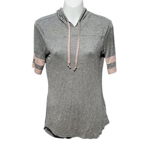 Ultra flirt hoodie t-shirt